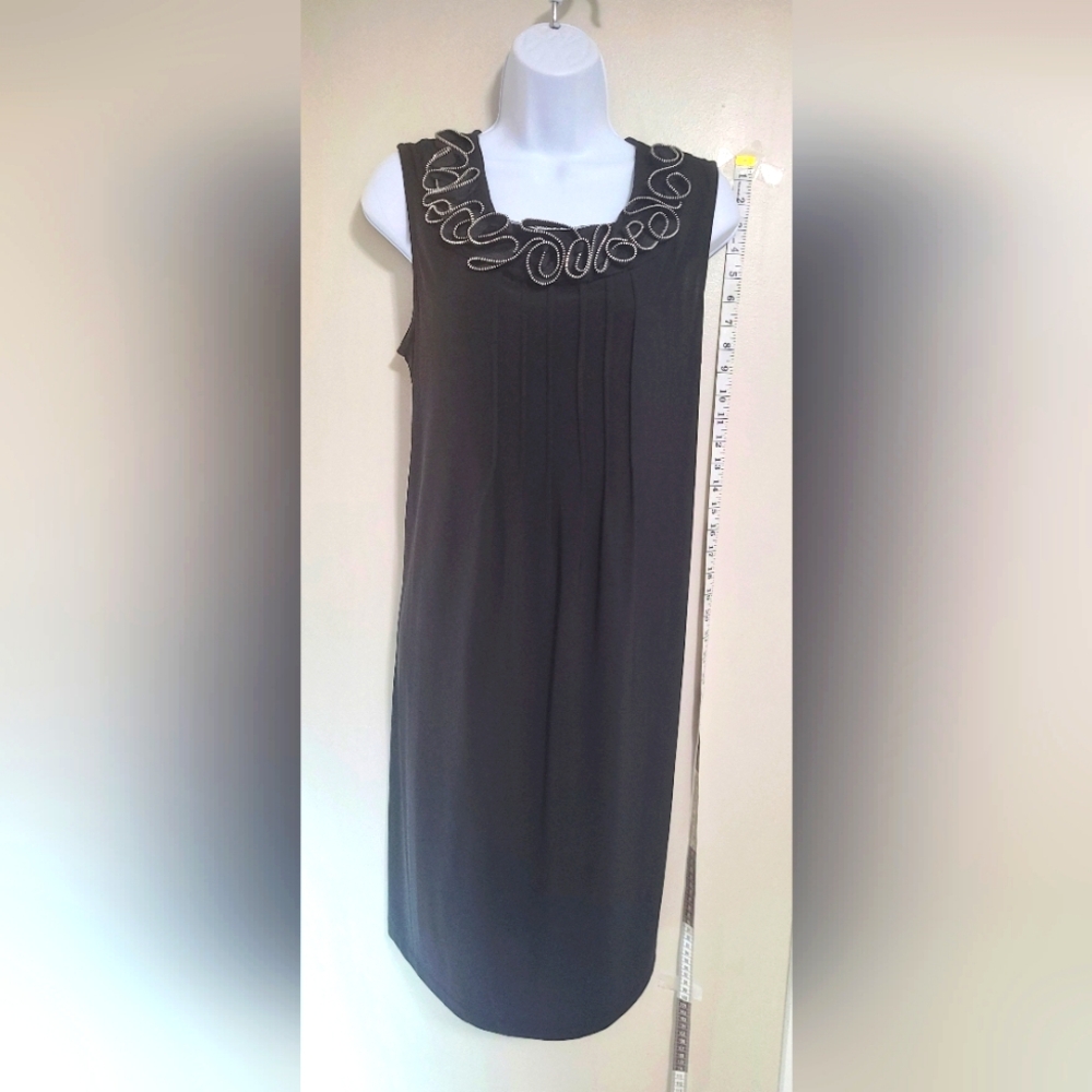 Black dress - Slinky -Large- Forever 21‎